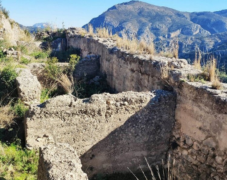 Castell d'Ambra, Spain